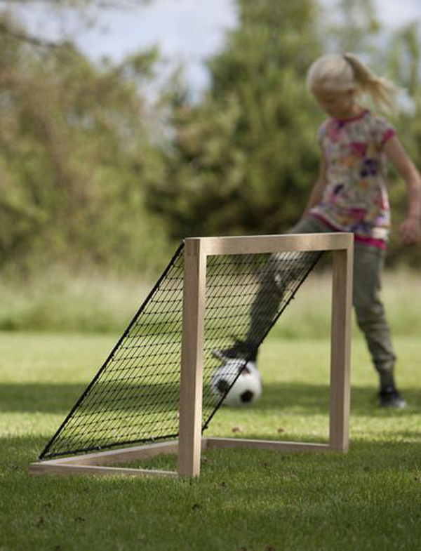small-backyard-soccer-field-ideas
