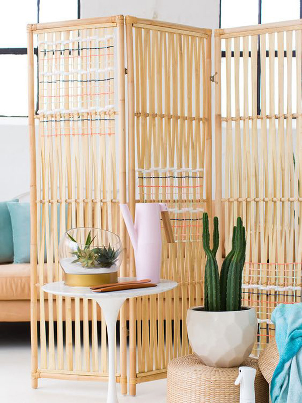 aesthetic-bamboo-room-divider-for-small-studio-apartment