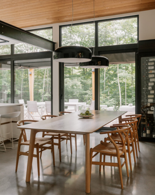 wood-dining-areas-with-open-concept