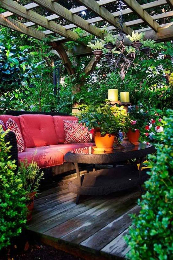 boho-seating-garden-ideas-with-pergolas