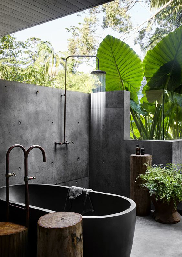 concrete-outdoor-shower-and-tub-for-couple