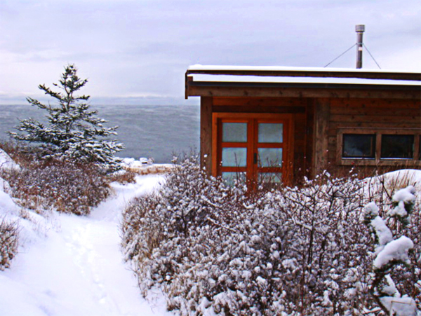 eco-small-home-for-winter