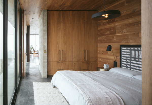 natural-bedroom-accent-with-open-concept