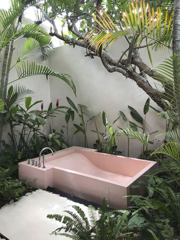 outdoor-romantic-bathroom-with-pink-tub