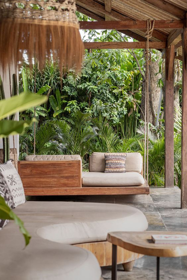 hang-day-bed-for-tropical-patio