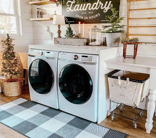 20 Awesome Laundry Room Decor For Christmas Season