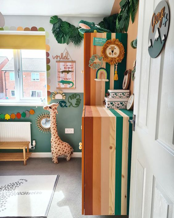 stripes-kids-room-cabinet-design