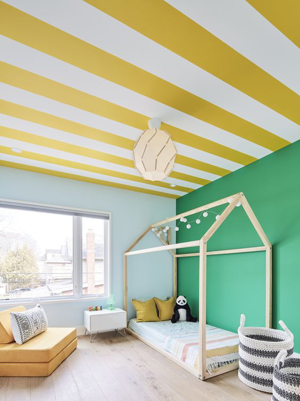 yellow-stripes-ceiling-for-kids-room